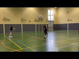 Leren training geven in de sport: warming up oefening: Actie - Reactie
