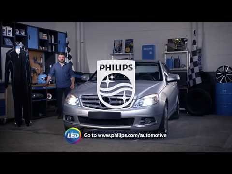 How to replace Mercedes-Benz C-Class headlight bulbs