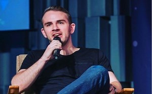 Kenalan dengan Devin Finzer, Co-Founder dan CEO OpenSea, Crazy Rich Dunia NFT