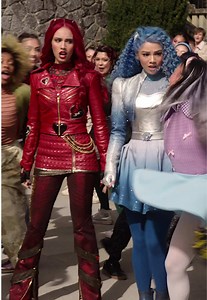 Descendants: Wicked Wonderland premiere date | July 16 Disney