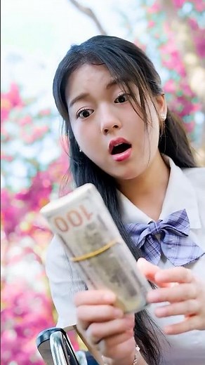 Protecting Her From The Shadows 👤🌤️ #linhchihihi #messyclassroom #schoolcrush #schooldrama