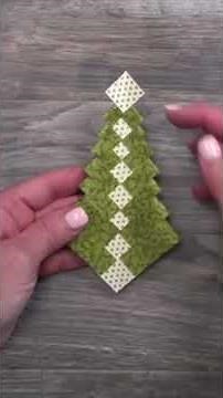 Origami Christmas Tree Card in 1 Minute! 🎄