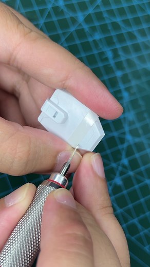 Gunpla Custom - Back Skirt Scribing HG Mighty Strike Freedom Gundam #ガンプラ #gunpla #ガンダムseedfreedom #seedfreedom #ガンダム