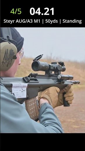 Steyr AUG/A3 M1 - Reloading & Shooting
