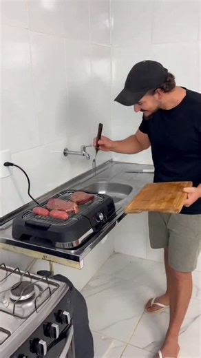 Kira Outdoors on Instagram: "This hack completely changed my barbecue 😲"