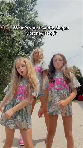 Megan Moroney fans.. what’s your favorite song?!! 💕⬇️ #dance #dancetrend #shorts