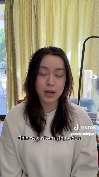 Two Sisters: A True Story. https://www.emilyminjun.com #sisters #girls #family #Home #help