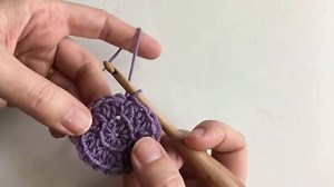 25  Free Baby Bonnet Crochet Patterns