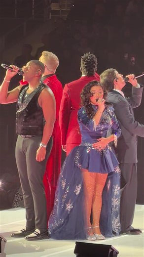 arguably ended up being one of the best seats in the house ✨😍 #pentatonix #christmasinthecitytour #indianapolis