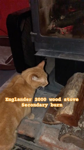 Englander 2000 wood stove secondary burn. #woodstove #firewood