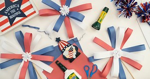 3K views · 53 reactions | With #fourthofjuly celebrations just around the corner, make your decorations are ready. We've got you covered if you still need some craft inspiration for the upcoming holiday! Check out our newest craft from Creative Living with Lynn Lilly and learn how to make red, white, and blue flowers. | Crayola | Facebook