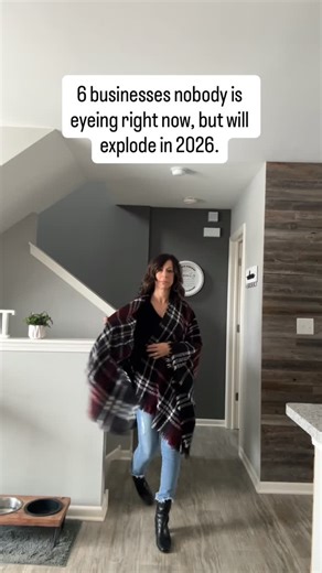 Tia Falcone | Make Money Online Simplified on Instagram: "6 businesses nobody is eyeing right now, but will explode in 2026 Make sure you save for later. 1. Human content consultation for AI. personally I am not a fan of AI, but it’s the world we live in. 2. Automations for small businesses. So many business owners waste hours replying to DM’s and scheduling clients. With tools like mini chat, Zapier, or Nition, you can save them time and get paid for it. 3. Virtual assistant for Sales It’s not 