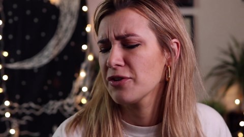 7000 Year Old Egg Shows the Pyramids?