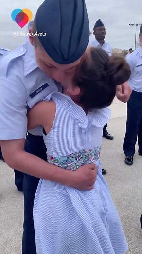 When Air Force graduates complete basic training, they participate in a "tap out." At the end of graduation, they don't leave until a family member comes and taps them on the shoulder or hugs them. That was a very emotional moment for Airman Andrew Garcia ❤️ @billietreks4vets | CBS News