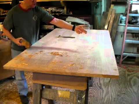 Hand-planing a table top with Timothy Clark Cabinetmaker / Chairwright
