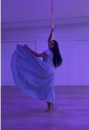 🇱🇰 Adaraneeya Wassane Pole Dance Cover Wanya Gunawardena #srilankan_tik_tok🇱🇰 #fyp #srilankatiktok #poledance #wanya pd pole