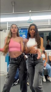 BESTS NO METRO 🚇 #maitecatunda #anajulia