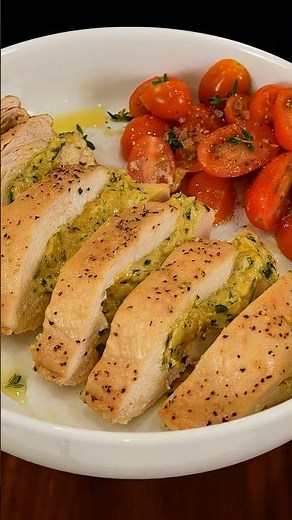 Spinach-Stuffed Chicken Breast That Doesn’t Dry Out 🧀