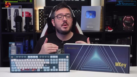 Montech MKey - their first mechanical board!