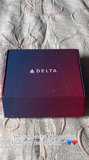 Unpacking My Dream PR Package from Delta Airlines