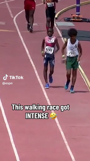 Wow 😯 (via @MileSplitUSA) #race #walk #fast #speed | walking race