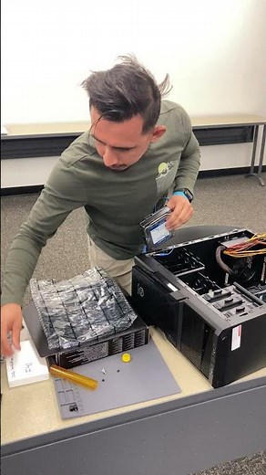 IT Support Specialist 3