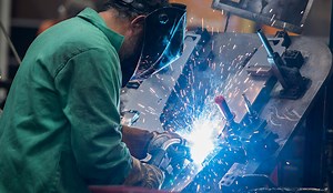 Forklift Dealer & Manufacturer | The Raymond Corporation