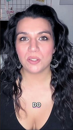 Someone Hid a Tickle Me Elmo on the Shelf… and the 90s CHAOS Was Hilarious!