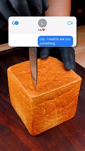 @RIZZ APP Comes with a Clutch 😉 Link in Bio #textmessage #textstory #storytime #textingstory