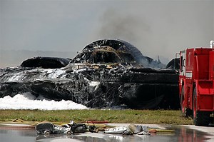 B-2 Bomber Crash at Andersen Air Force Base – Waste of 2 billion dollars - Fighter Jets World