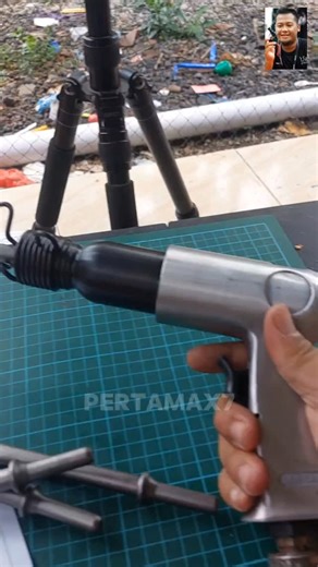 2.1K views · 3 comments | Chisel Air Chipper Hammer Chipping #pertamax7 #airchippinghammer #airchipper #airchipping #pneumatic  beli di https://s.shopee.co.id/20nJVhVFVg atau link di bio nomor 223 ⚡️ | pertamax7.com | Facebook
