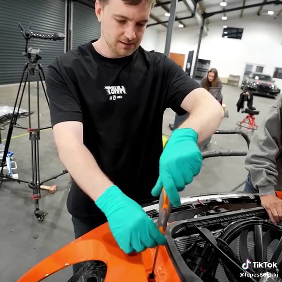 Rebuilding a Wrecked Porsche: Restoration Journey