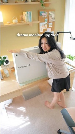 THIS 6K MONITOR IS CRAZY?? dream desk monitor upgrade: Pro Display XDR 🖥️✨ #monitor #apple #tech