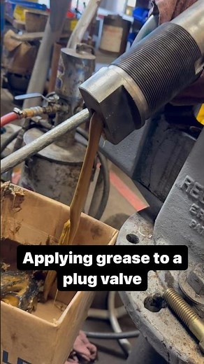 How to grease a plug valve | Plug valve grease #plugvalve #valves #everythingvalves