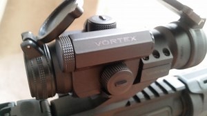 Vortex Strikefire 2 Review: a Great Mid-Range Red-Dot Scope - Gun News Daily
