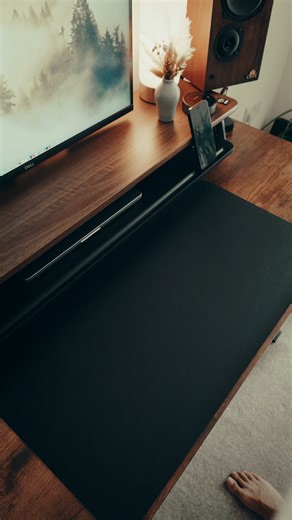 🎧 When Silence Meets Performance. As seen on Unbox Therapy, the MCHOSE x UT98 takes mechanical keyboards to a whole new level — near-silent typing, ultra-smooth feel, and Unbox Therapy–themed keycaps that make every setup look clean and premium. 🔥 98% compact layout 🔇 Silent Peach V3 switches — under 35dB 💡 Hot-swappable RGB per-key lighting ⌨️ Premium collab design, built to impress 🛒 Available now —⚡ Be the first to experience it — and save 5% with code MARKETING5 today. #MCHOSE #UT98 #Si