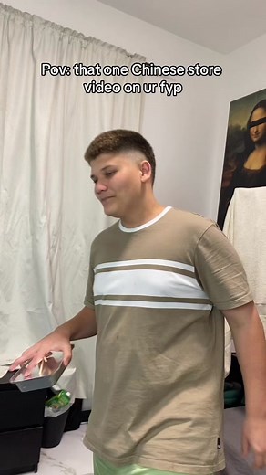 Exploring a Chinese Convenience Store: Snacks, Ramen, and More!