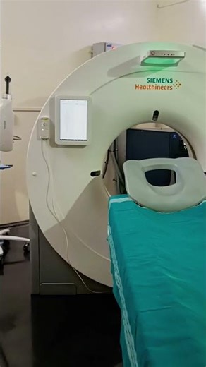 👀Watch a CT Scan Machine in Action!