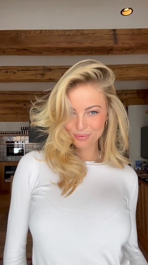 Sophia Lüders on Instagram: "Some seconds of soso #model #fashion #photography #beauty #modeling"