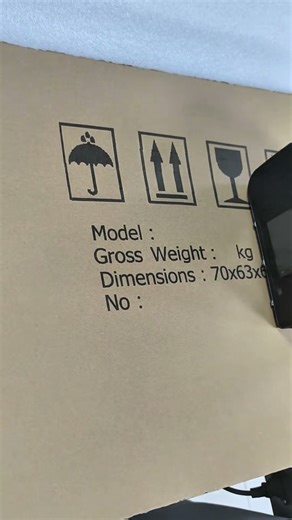 This lightweight and portable smart handheld inkjet printer (10cm) is the perfect portable inkjet