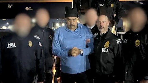 Linsey Davis shares some of the remarkable images that have emerged over the last 24 hours as Venezuelan Pres. Nicolas Maduro and his wife are now behind bars in Brooklyn, New York. https://abcnews.link/36eIam0 | ABC World News Tonight with David Muir