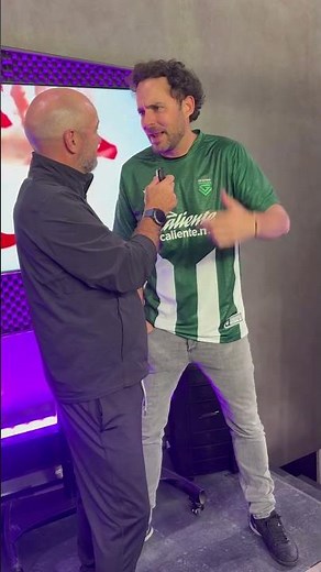 DOCTOR GARCÍA convive con el actor MANOLO CARDONA de la serie más vista en plataformas