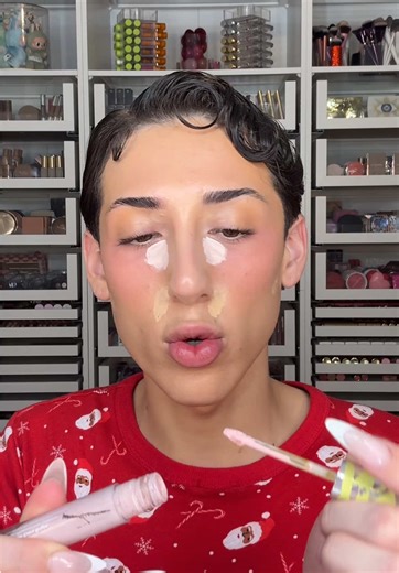 Glam with me for the beauty creations event🤭 @Beauty Creations Cosmetics #makeup #grwm #dausmendoza