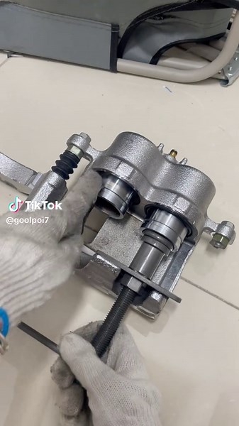 Comprehensive Guide to Brake Caliper Press Tools