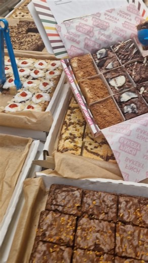 2.7K views | Last few bits on the website ready for dispatch this morning  cake jars, cookies and the last 20 flavours to choose from for pick & mix ✅ LOOK AT THIS PACKING PROCESS  what a delicious smelling place to be  Accrington ✅  finchbakery.com | Finch Bakery | Facebook