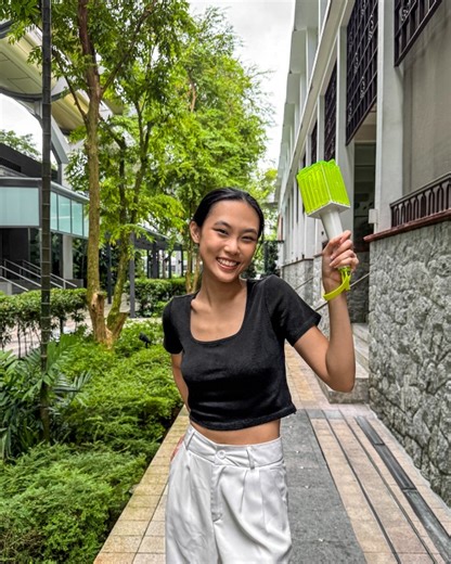 IT’S SHOWTIME: 🎶 Whether you’re singing, screaming, or streaming, our curated picks keep you concert-ready and camera-perfect! 🛒 Shop your gloss, glow, scent, and charge now: https://changi.me/46XOWfv | iShopChangi