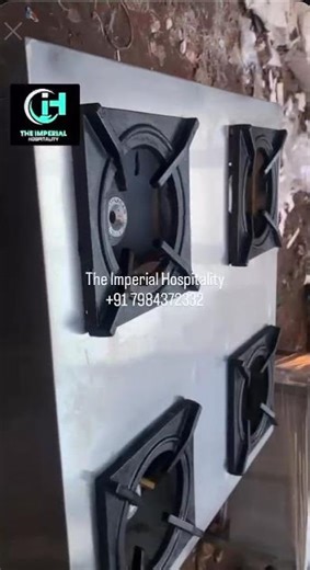 4 Burner Range – Heavy-Duty Stainless Steel Commercial Cooking Range for Restaurants & Hotels