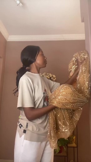 RIP mom’s dress😣#prom #matric #md #fyp