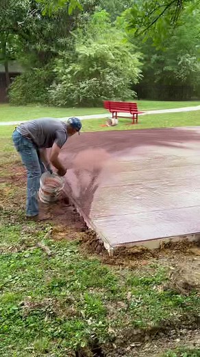 Guide to Coloring Concrete: Tips and Techniques