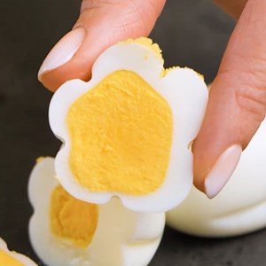 49K views · 112 reactions | Egg-cellent Ideas for Quick and Easy Meals! | 5-Minute MAGIC | Facebook